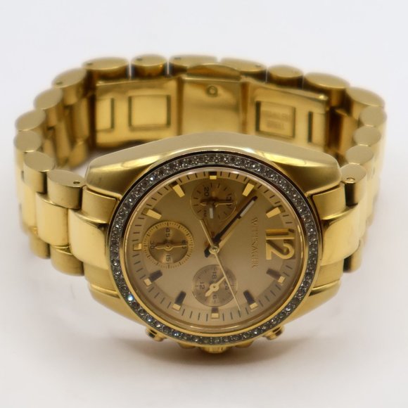 Gorgeous Wittnauer! Beautiful Gold watch with Diamond Bezel -Very Nice Condition